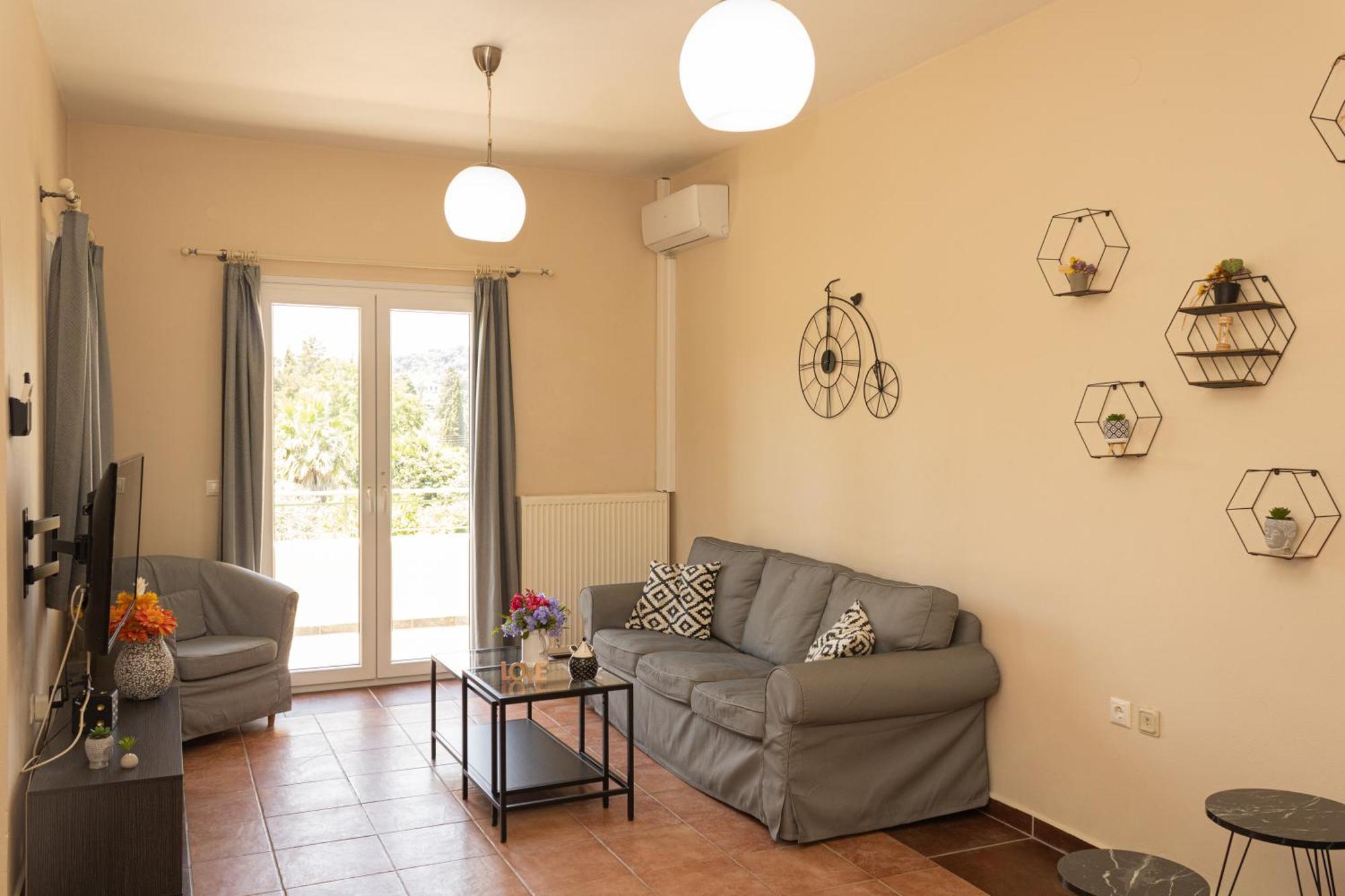 Mouse House Apartment Gouvia Bagian luar foto